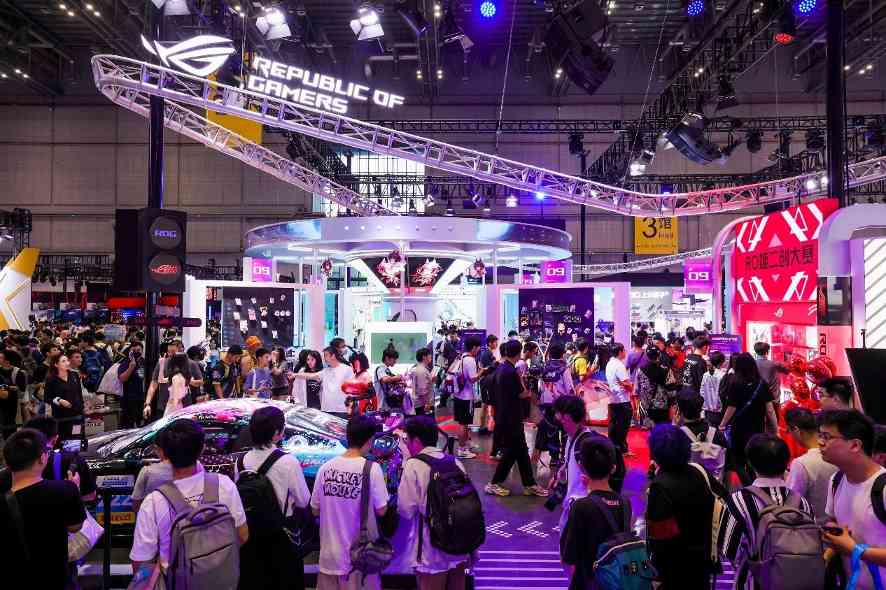 二次元盛宴 ROG BW2025展台IP联动引爆全场