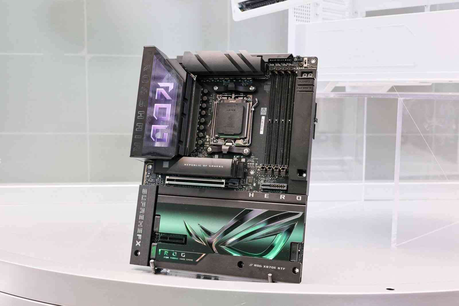 二次元盛宴 ROG BW2025展台IP联动引爆全场(图20)