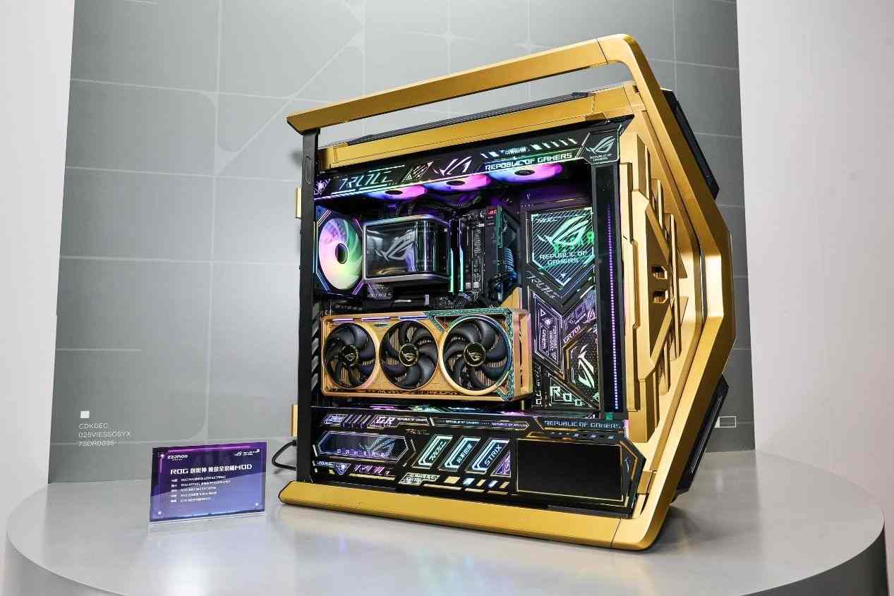 二次元盛宴 ROG BW2025展台IP联动引爆全场(图24)