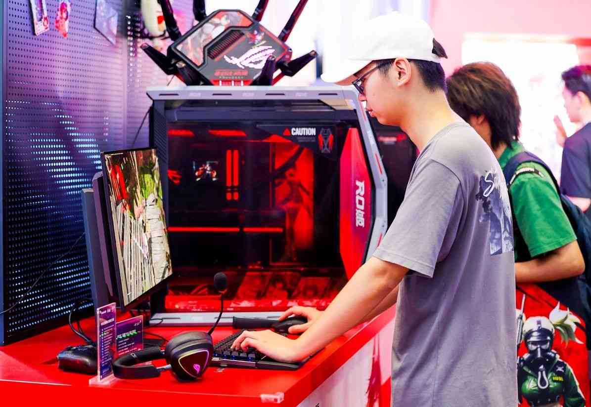 ROG玩+乐园亮相BW2025 二次元IP联名引爆展会(图8)