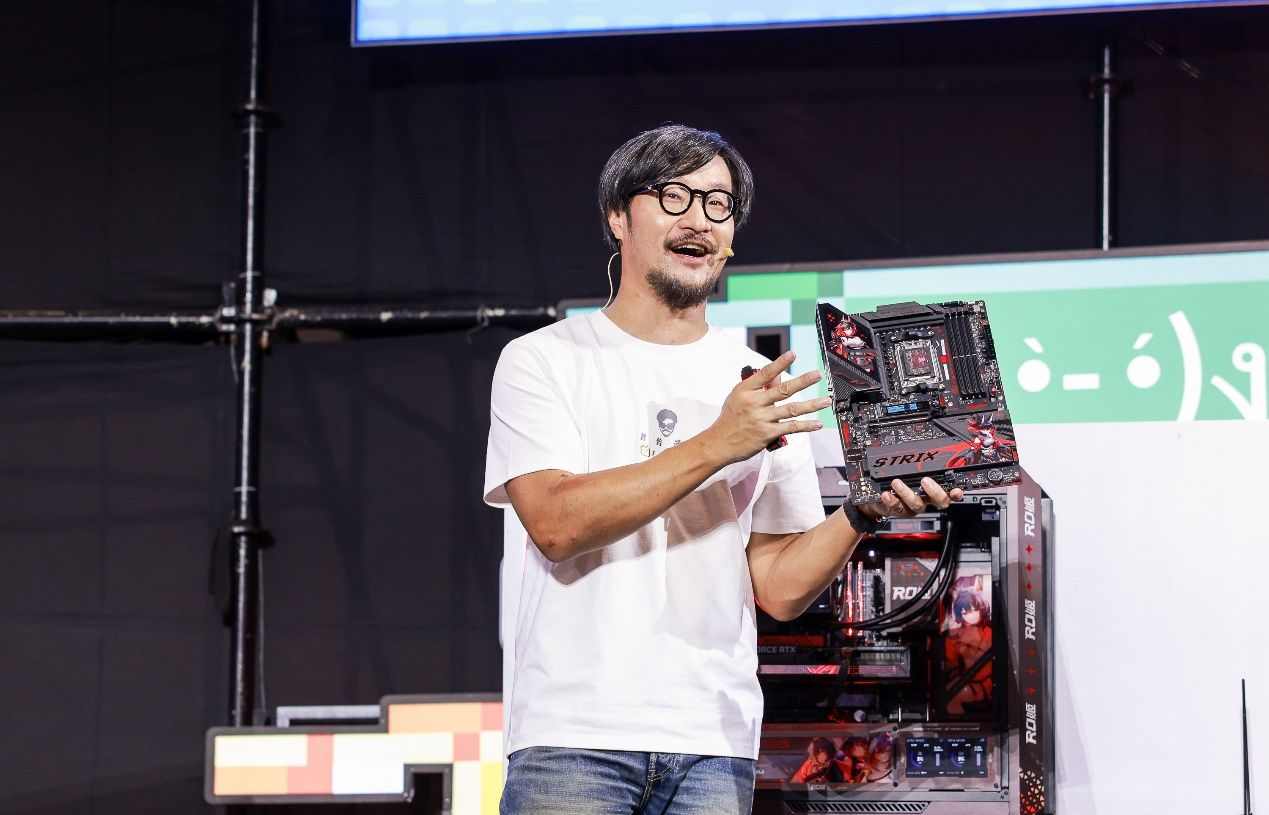 ROG X870主板系列亮相BW2025，RO姬×初音未来联名产品发布