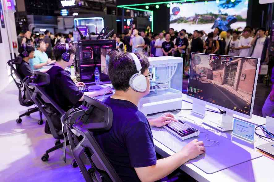 ROG玩+乐园亮相BW2025 二次元IP联名引爆展会(图30)