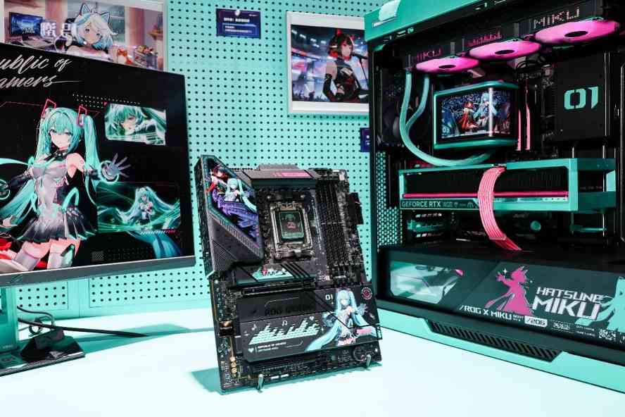 ROG BW2025展台掀次元电竞热潮：RO姬×初音未来联名主板首曝(图4)