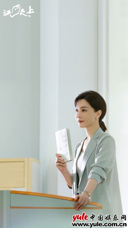 《江河之上》收视连续登顶强势破二 陈数展现女性轻盈平和魅力(图2)