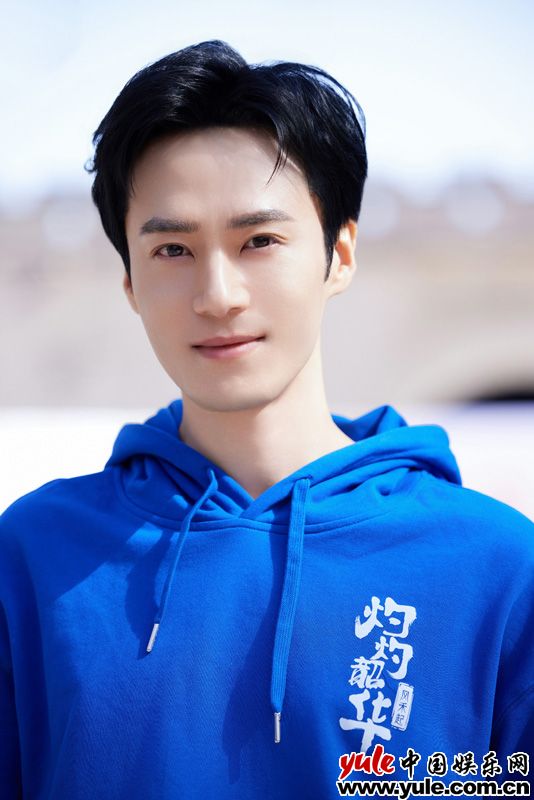 茅子俊《灼灼韶华风禾起》开机 搭档热依扎再演民国白月光(图4) 茅子俊《灼灼韶华风禾起》开机 搭档热依扎再演民国白月光(图4)