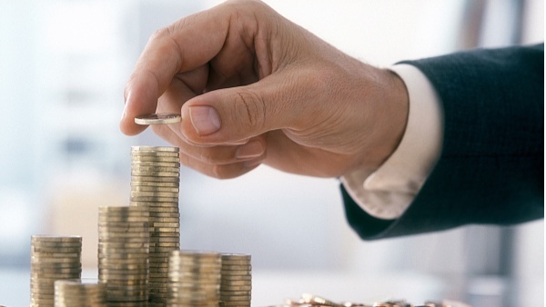 如何让余钱更稳健增值？四大基金表现解析