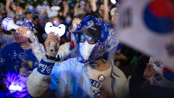 年终特稿｜西西弗斯的巨石：韩国极化与贫瘠 - 百博资讯